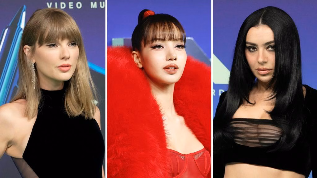 Blue Carpet VMAs 2026: Taylor Swift, Charli XCX Among Stars Arrive