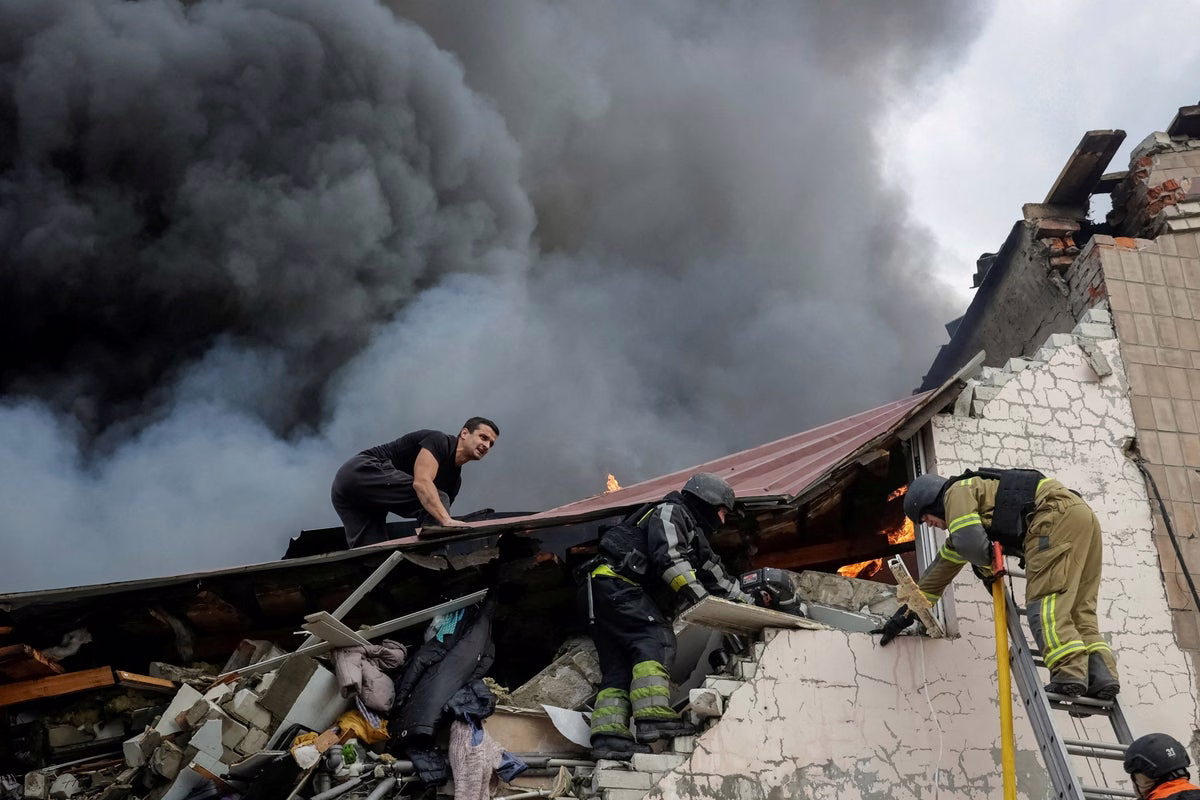 Ukraine launches largest aerial attack on Moscow in two years, targeting key oil facility.